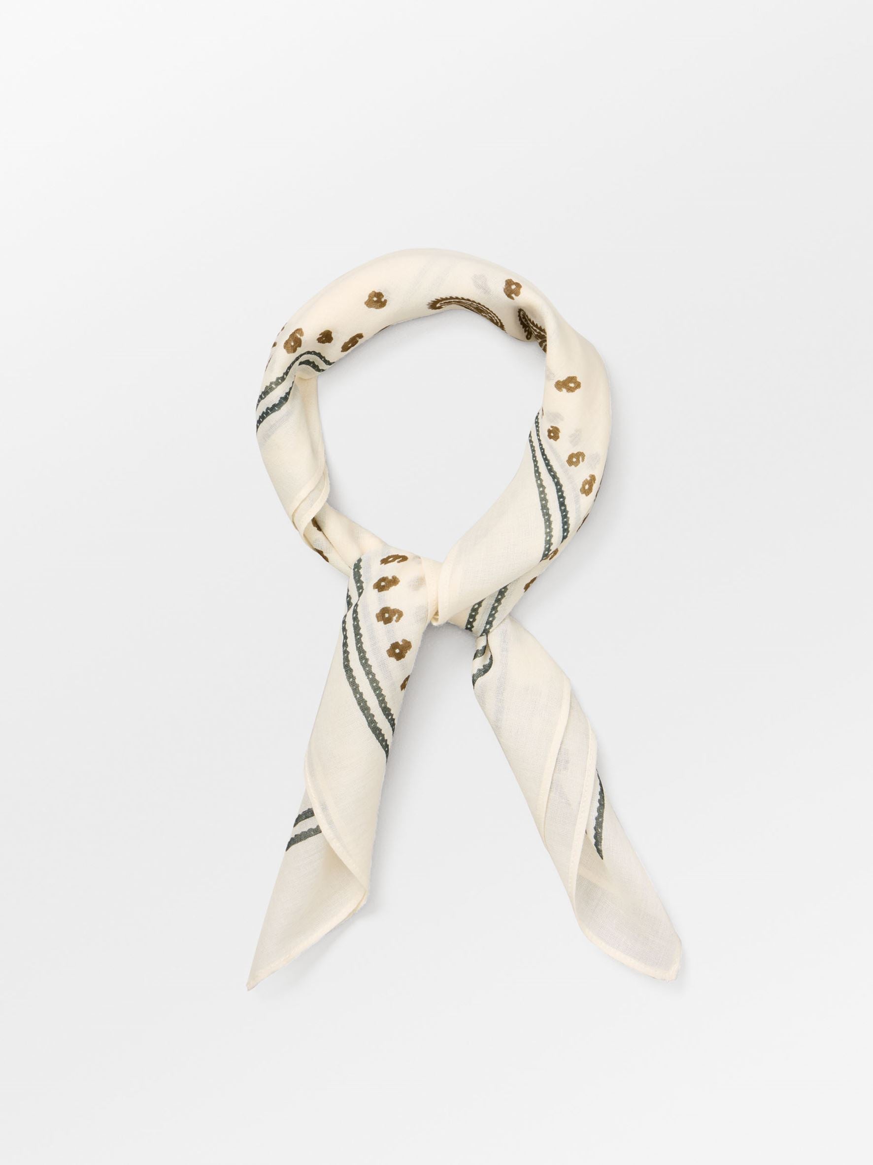 becks-ndergaard-bloom-paisley-tuch-birch-white-55x55 image 2