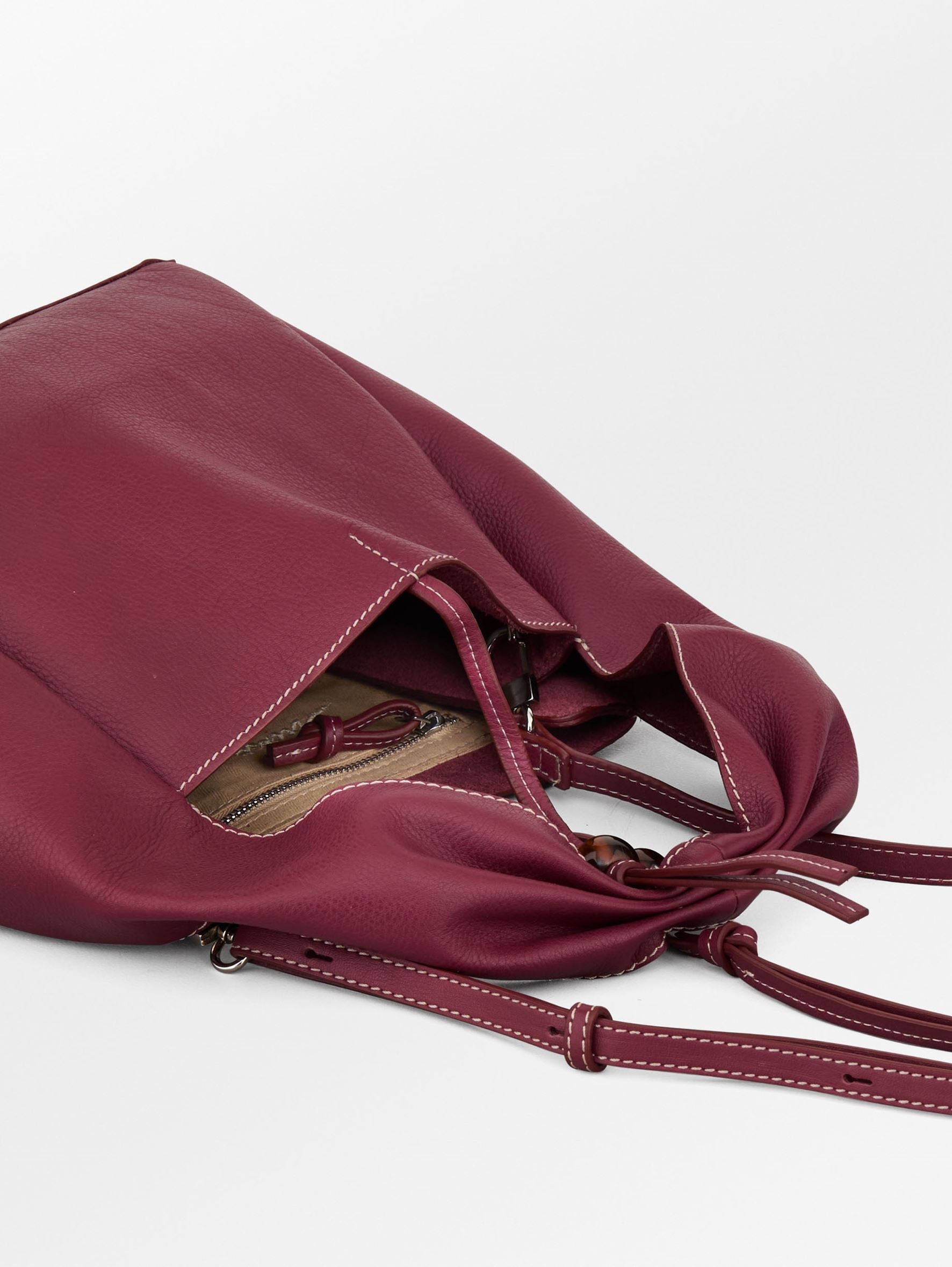 becks-ndergaard-grain-harper-bag-umh-ngetasche-tibetan-red-leder image 3