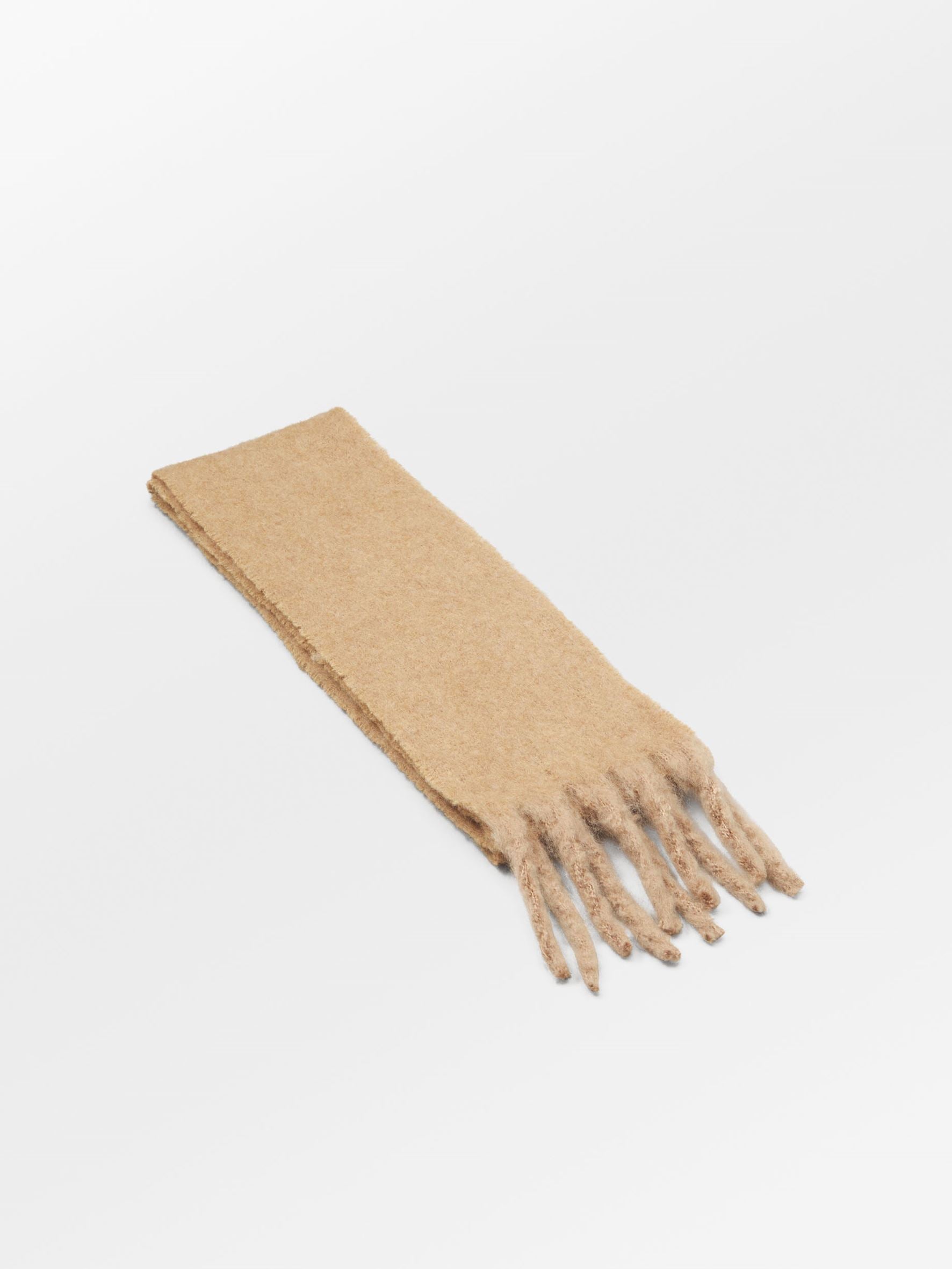 becks-ndergaard-slim-bartletta-schal-camel-elegant image 2