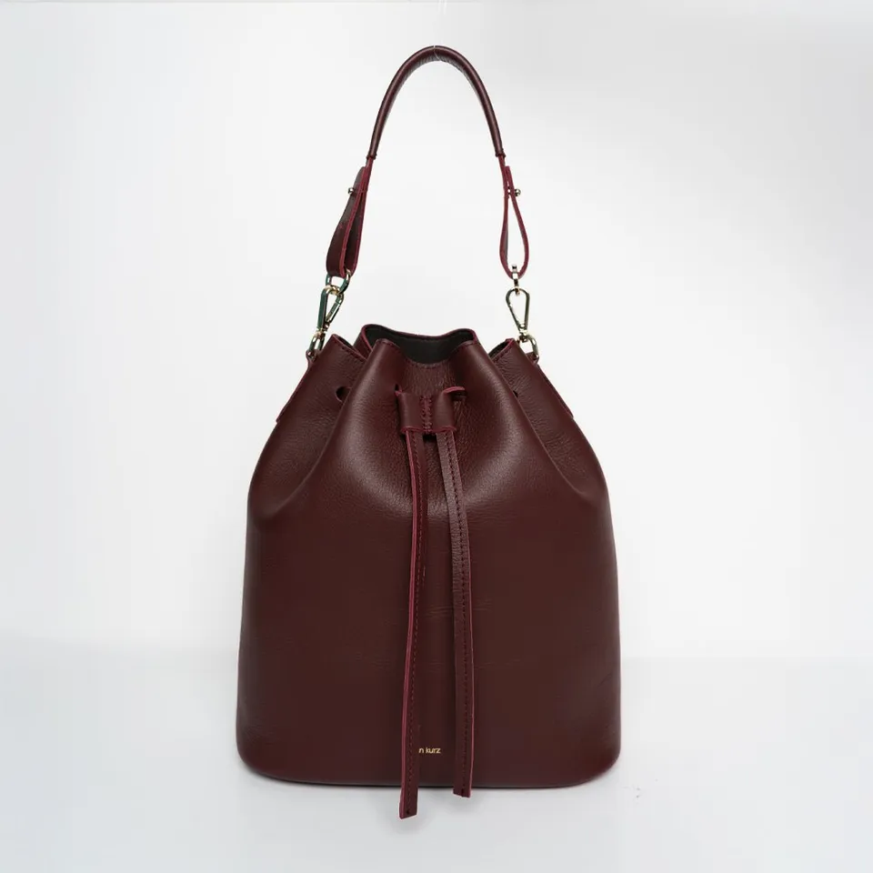 ann-kurz-saku-beuteltasche-burgundy-rindsleder-4-in-1 image 1