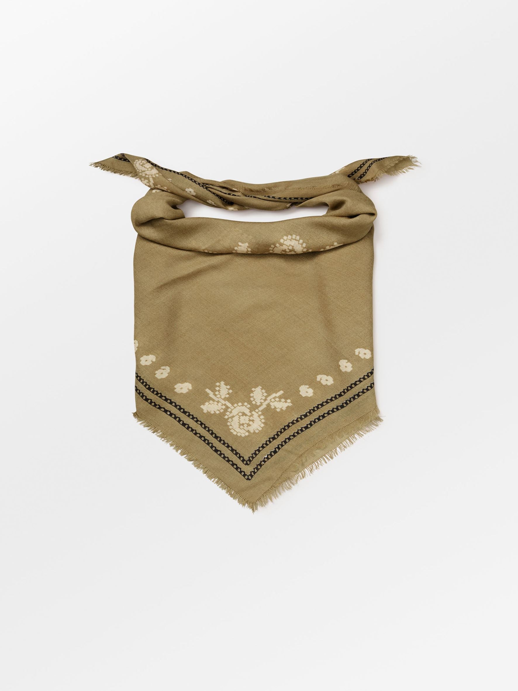becks-ndergaard-bloom-siw-tuch-110x110-wolle-seide-braun image 2