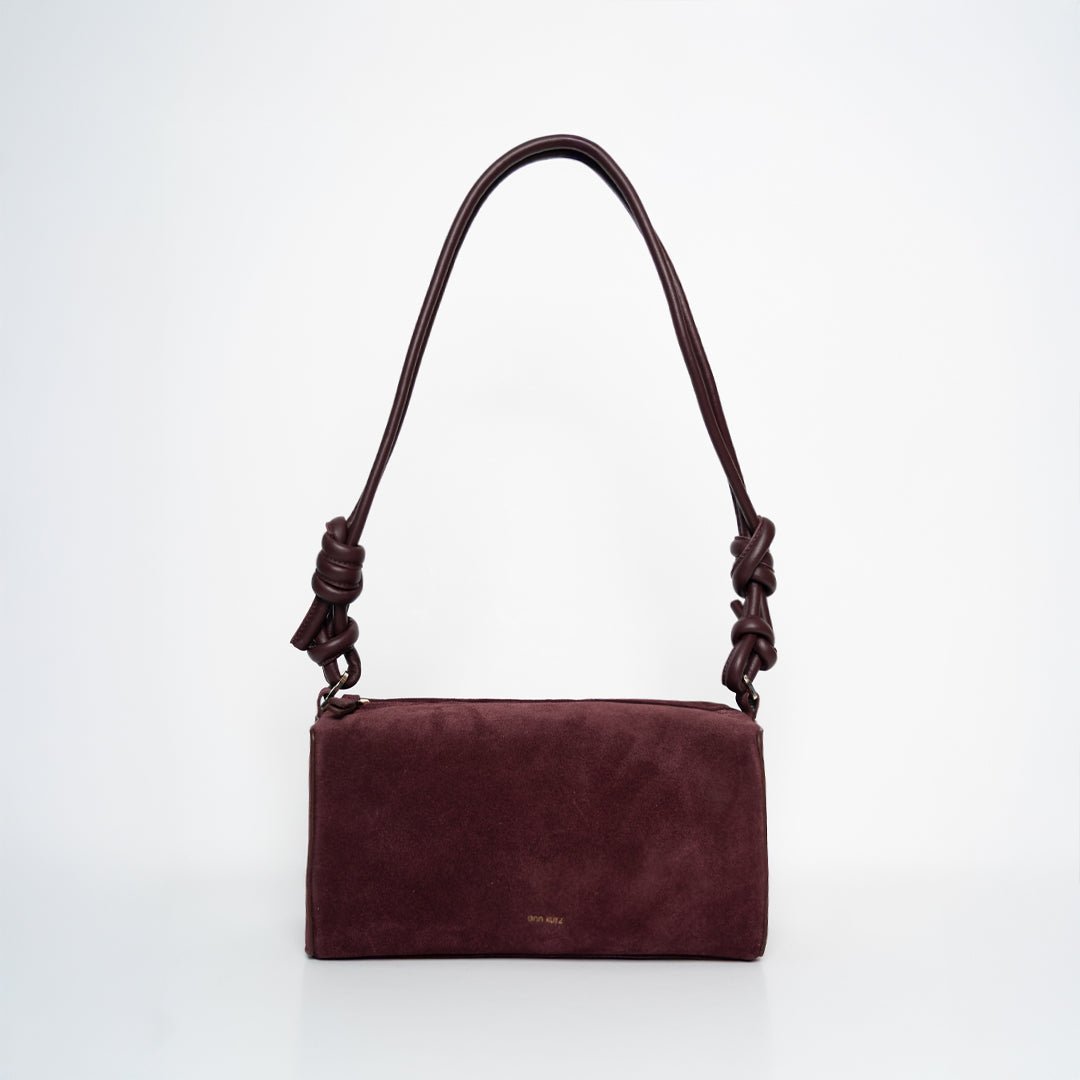 ann-kurz-long-square-schultertasche-wildleder-bordeaux image 1