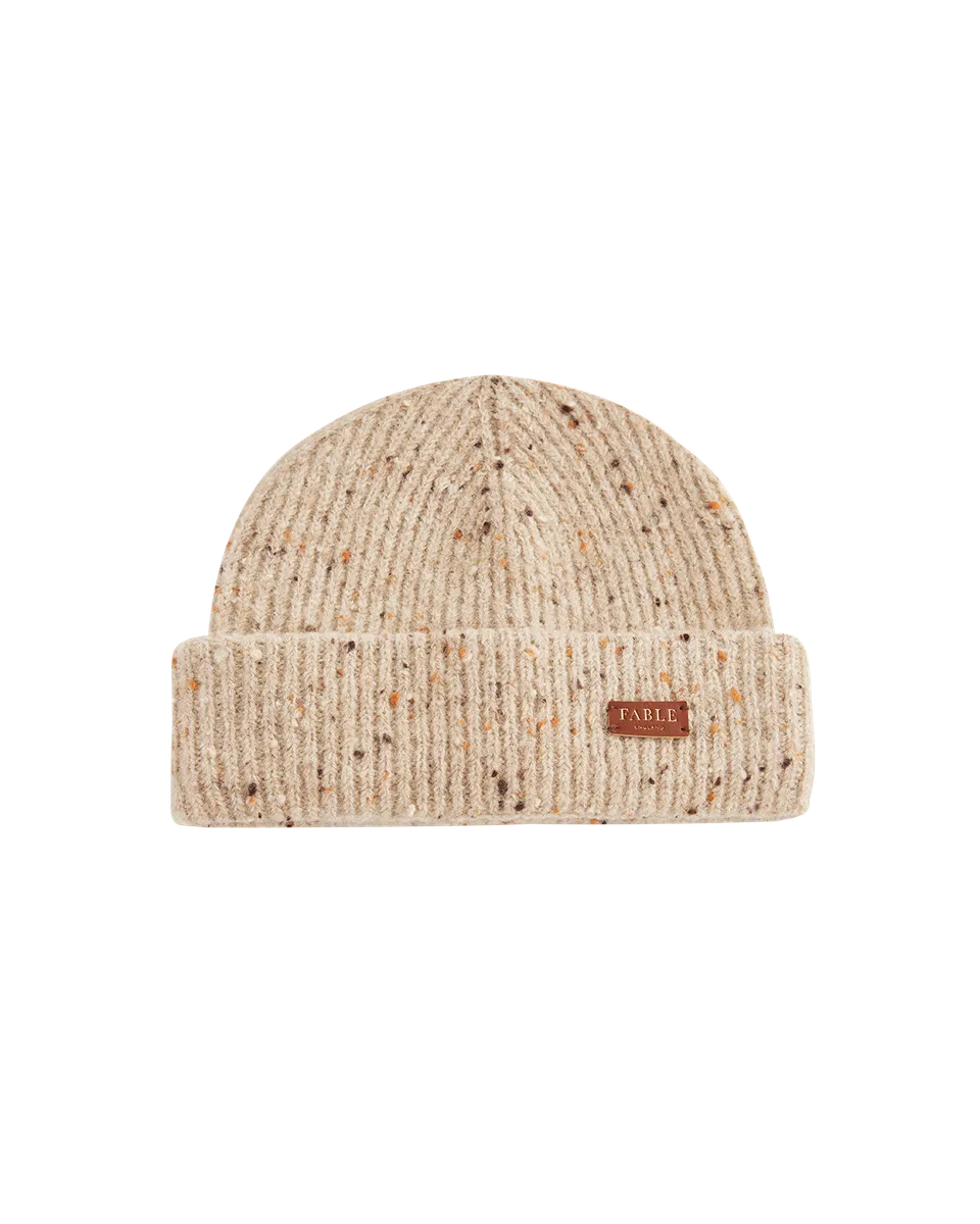 fable-england-accessories-strickm-tze-taupe-beanie-winter image 1