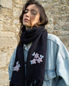 fable-england-scarves-forget-me-not-strickschal-navy image 2