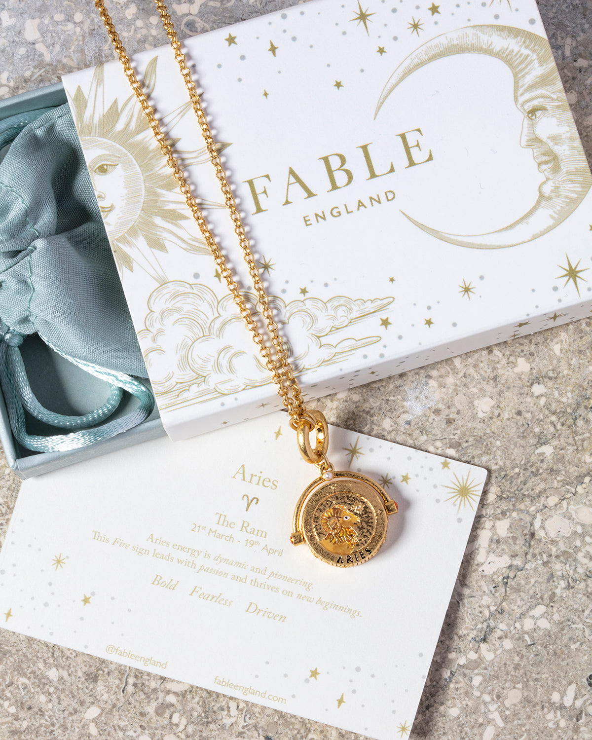 fable-england-aries-kette-gold-sternzeichen-widder-karneol image 5