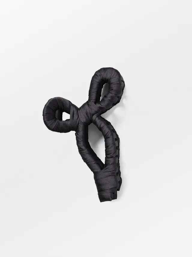 becks-ndergaard-luster-bowa-haarklammer-schwarz-claw-clip image 1