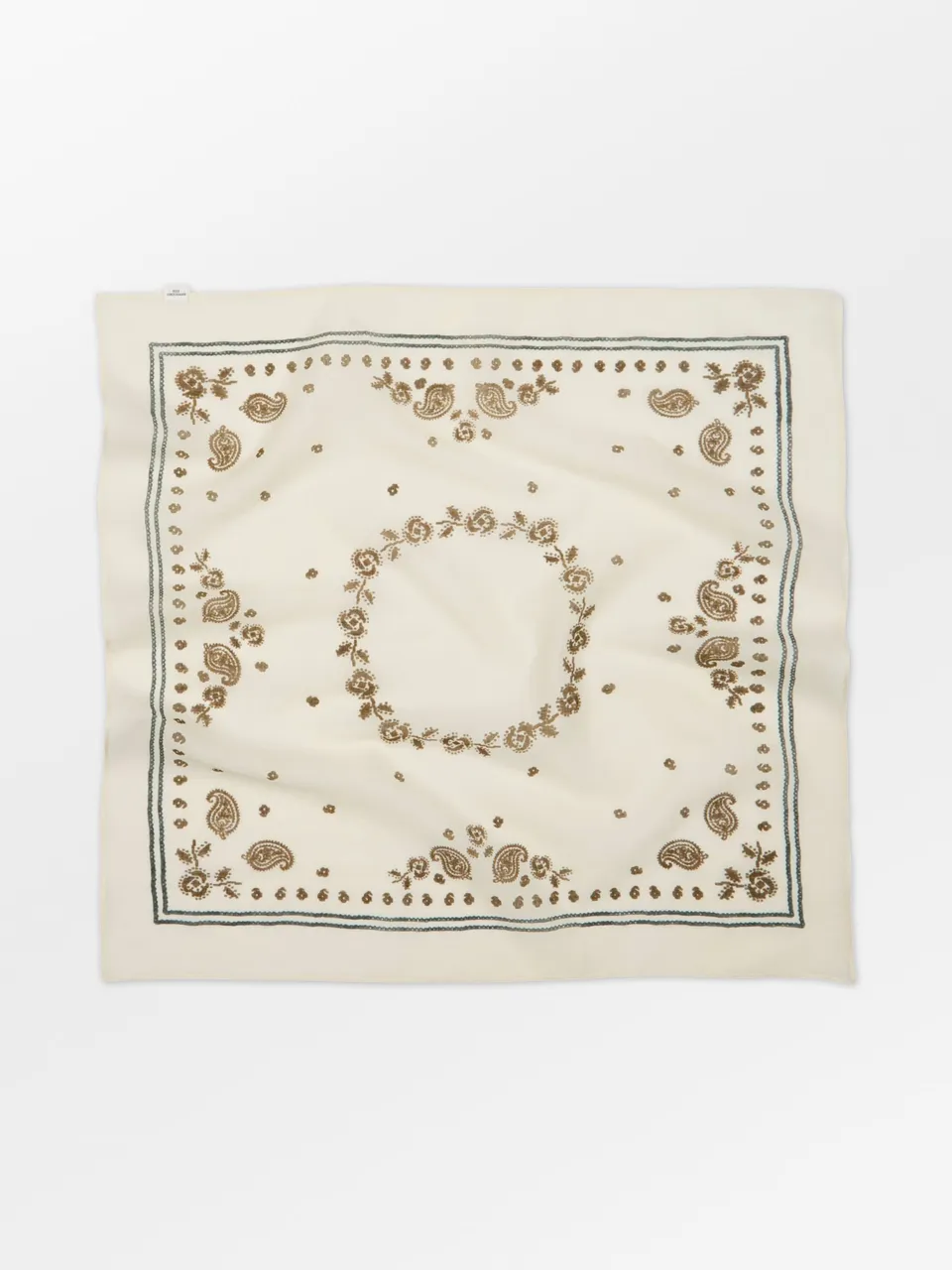 becks-ndergaard-bloom-paisley-tuch-birch-white-55x55 image 1
