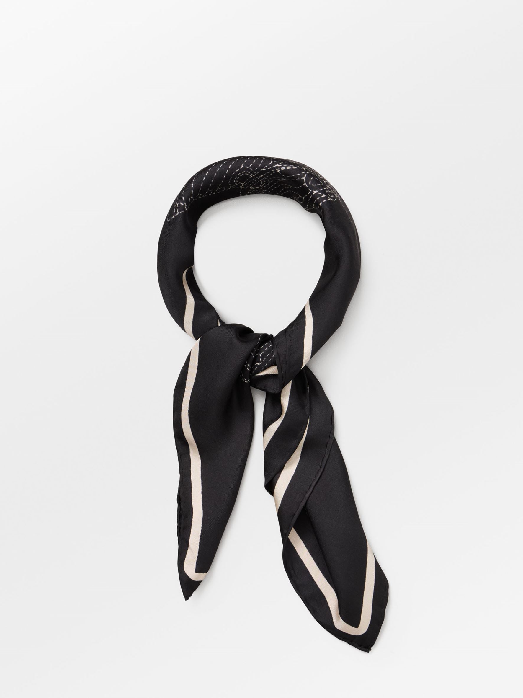 becks-ndergaard-tinea-sia-scarf-seidentuch-schwarz-65x65 image 2