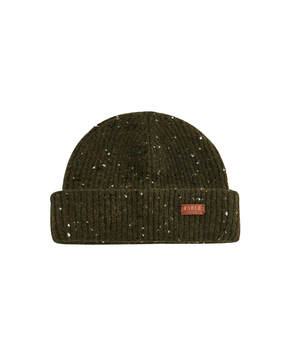 fable-england-donegal-beanie-m-tze-moss-strick-gr-n image 1
