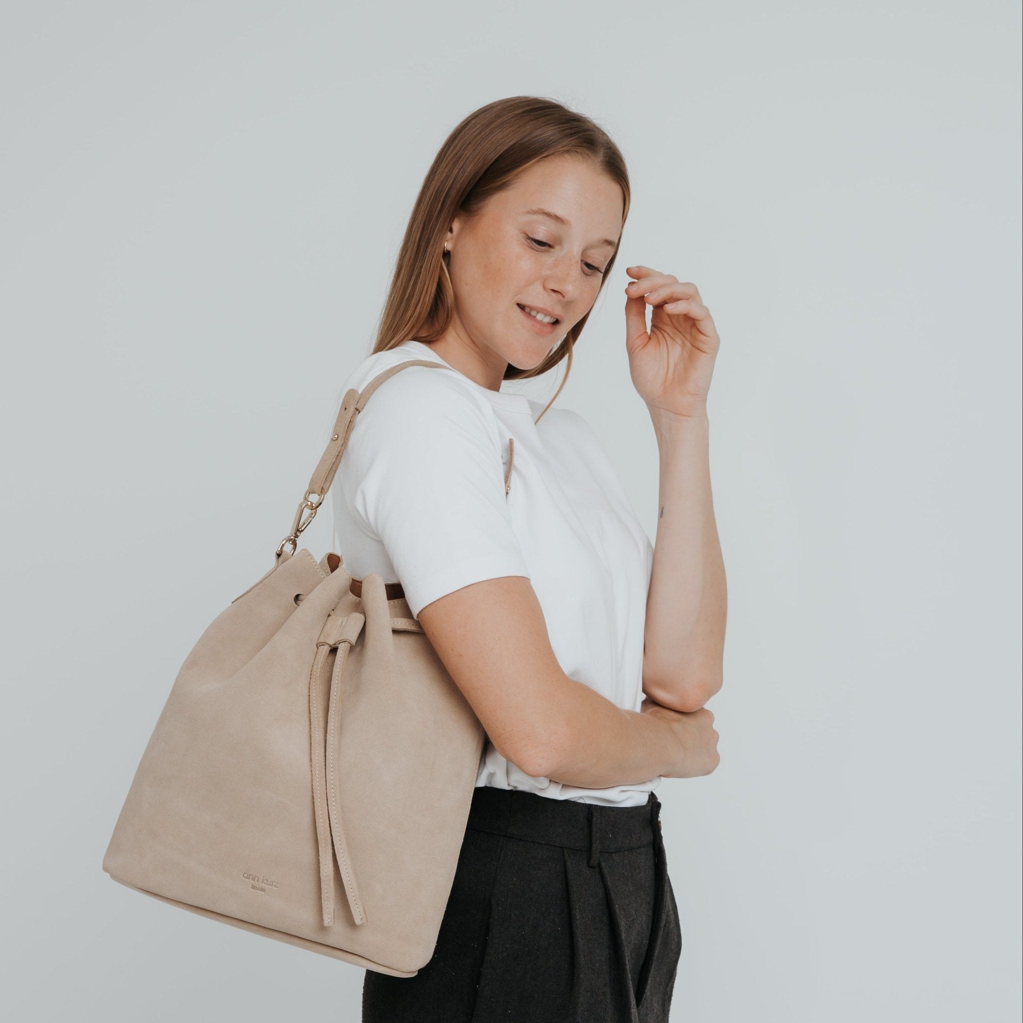ann-kurz-saku-beuteltasche-nappa-cuero-rucksack-leder image 7