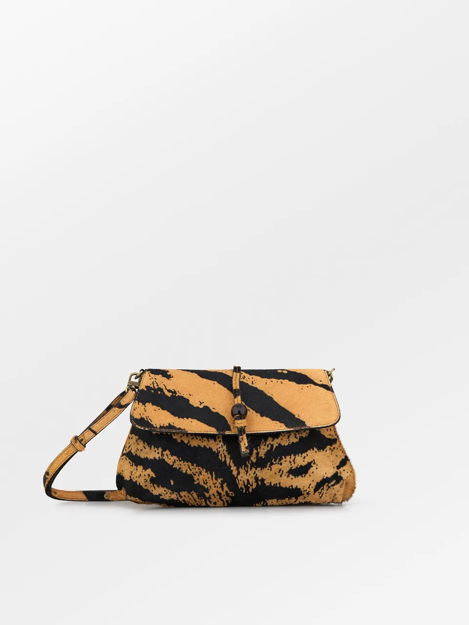 becks-ndergaard-tigarea-bonita-flap-bag-tasche-braun-leder image 1