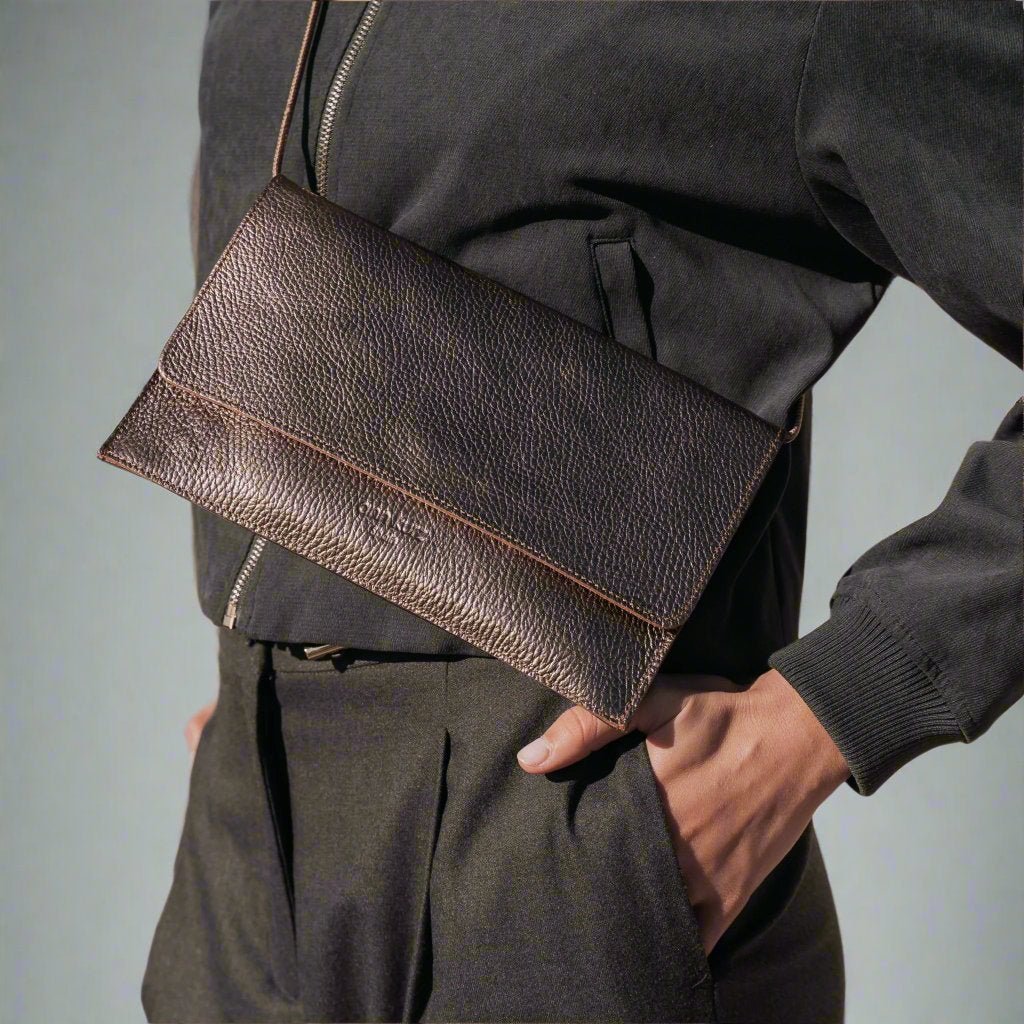 ann-kurz-thin-clutch-nappa-black-clutch-handyfach-leder image 3