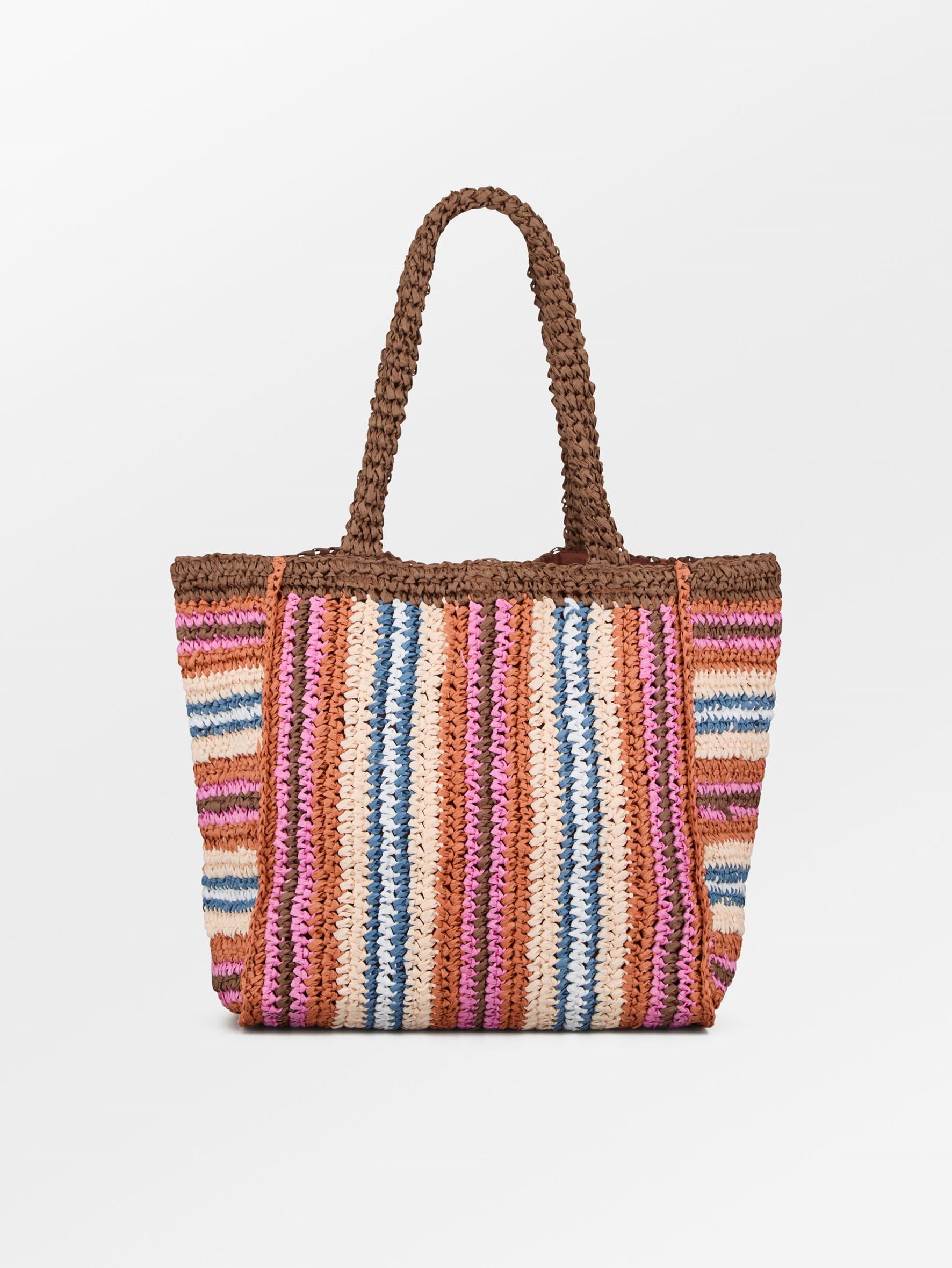 becks-ndergaard-stripe-straw-tasche-mocha-brown-34x36 image 1