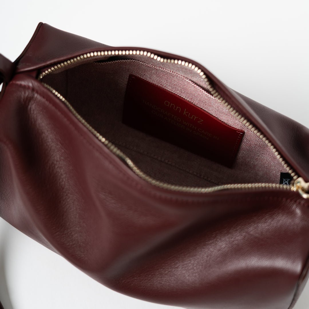 ann-kurz-long-square-schultertasche-nappa-burgunderrot-l-ngs image 2