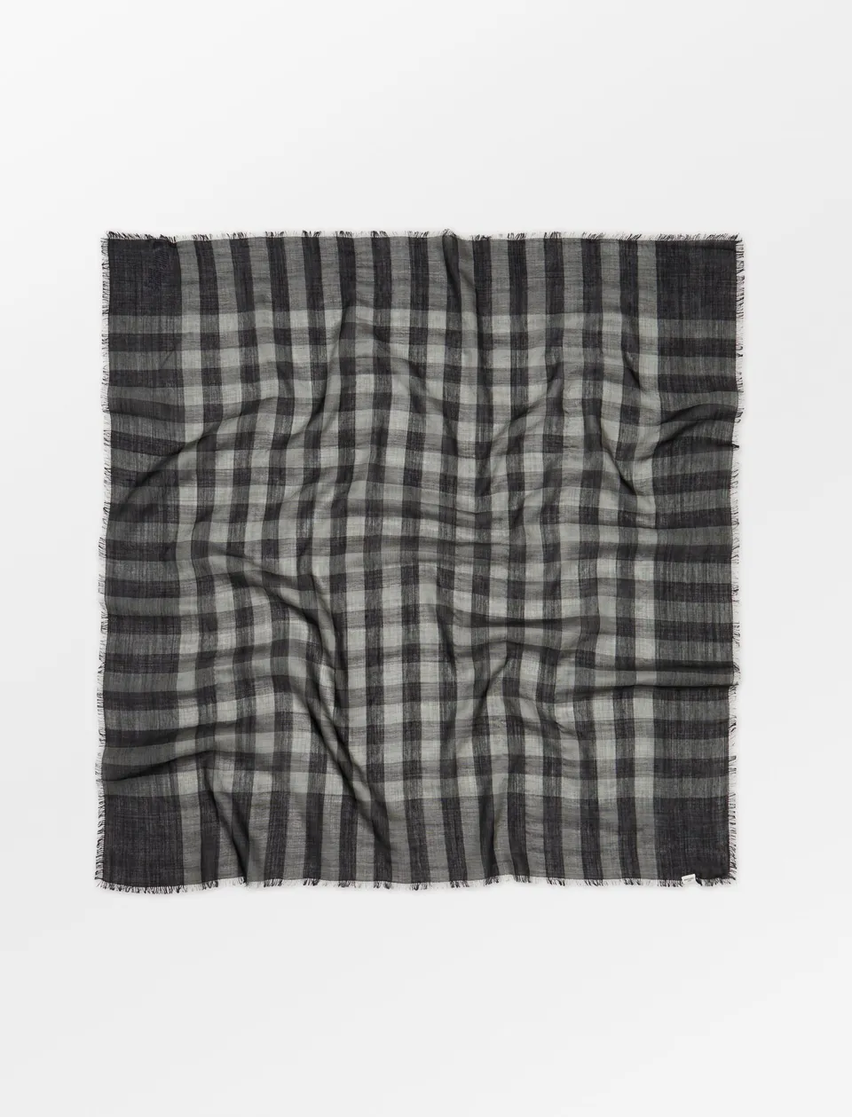 becks-ndergaard-check-siw-scarf-tuch-90x90-schwarz image 1