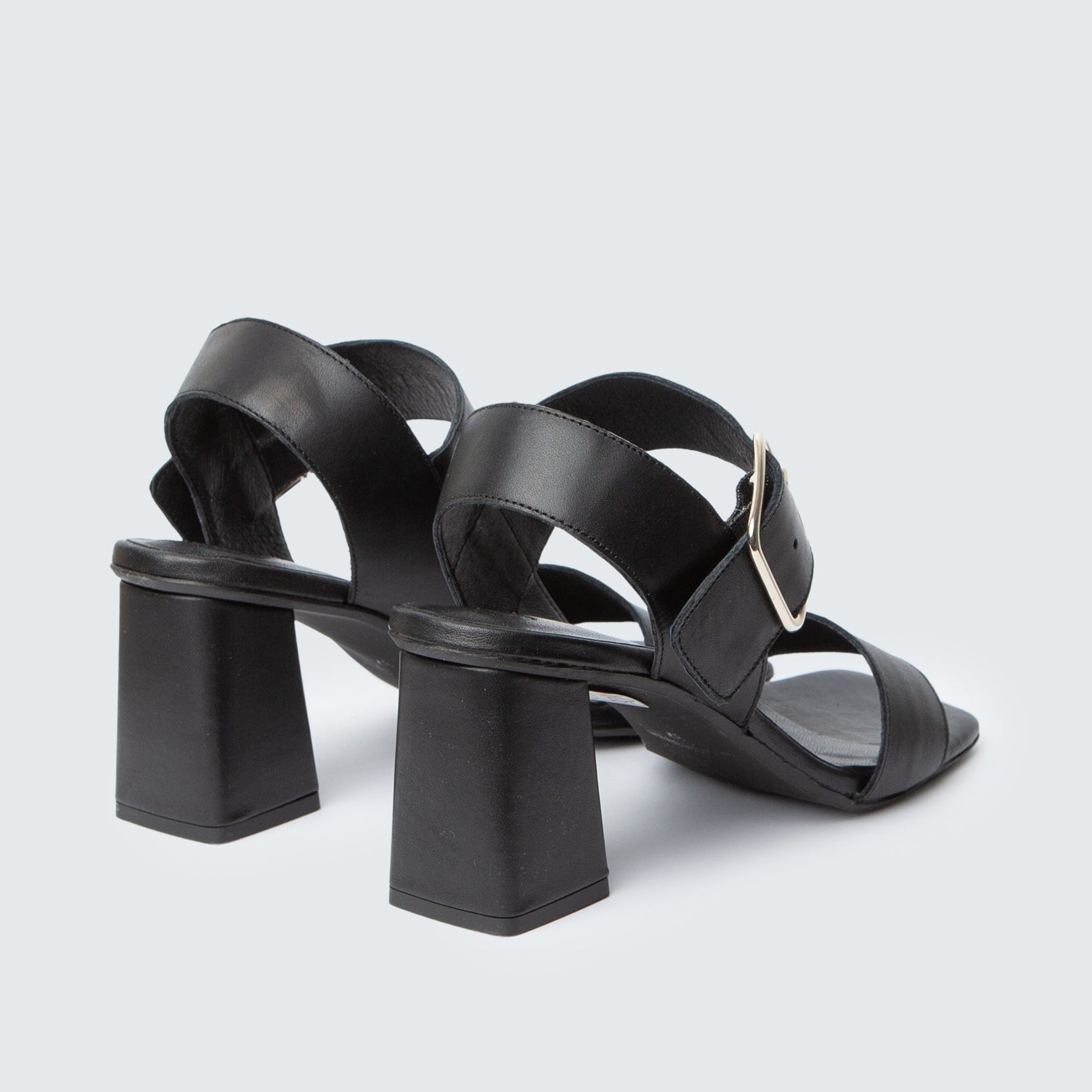 ann-kurz-heel-buckle-sandalen-leder-schwarz-blockabsatz-38 image 3