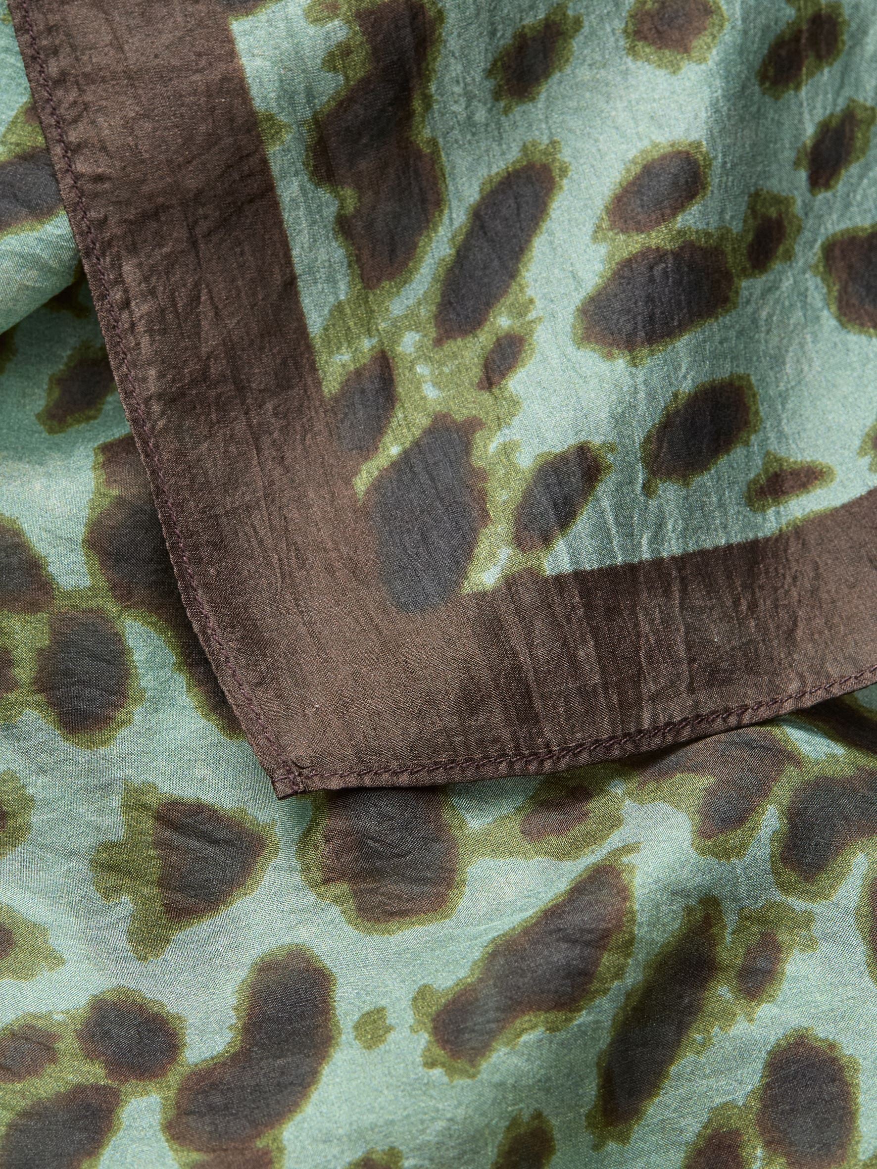 becks-ndergaard-leola-taby-sia-seidentuch-leo-aqua-gray image 4