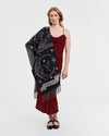 fable-england-freya-celestial-schal-schwarz-jacquard image 2