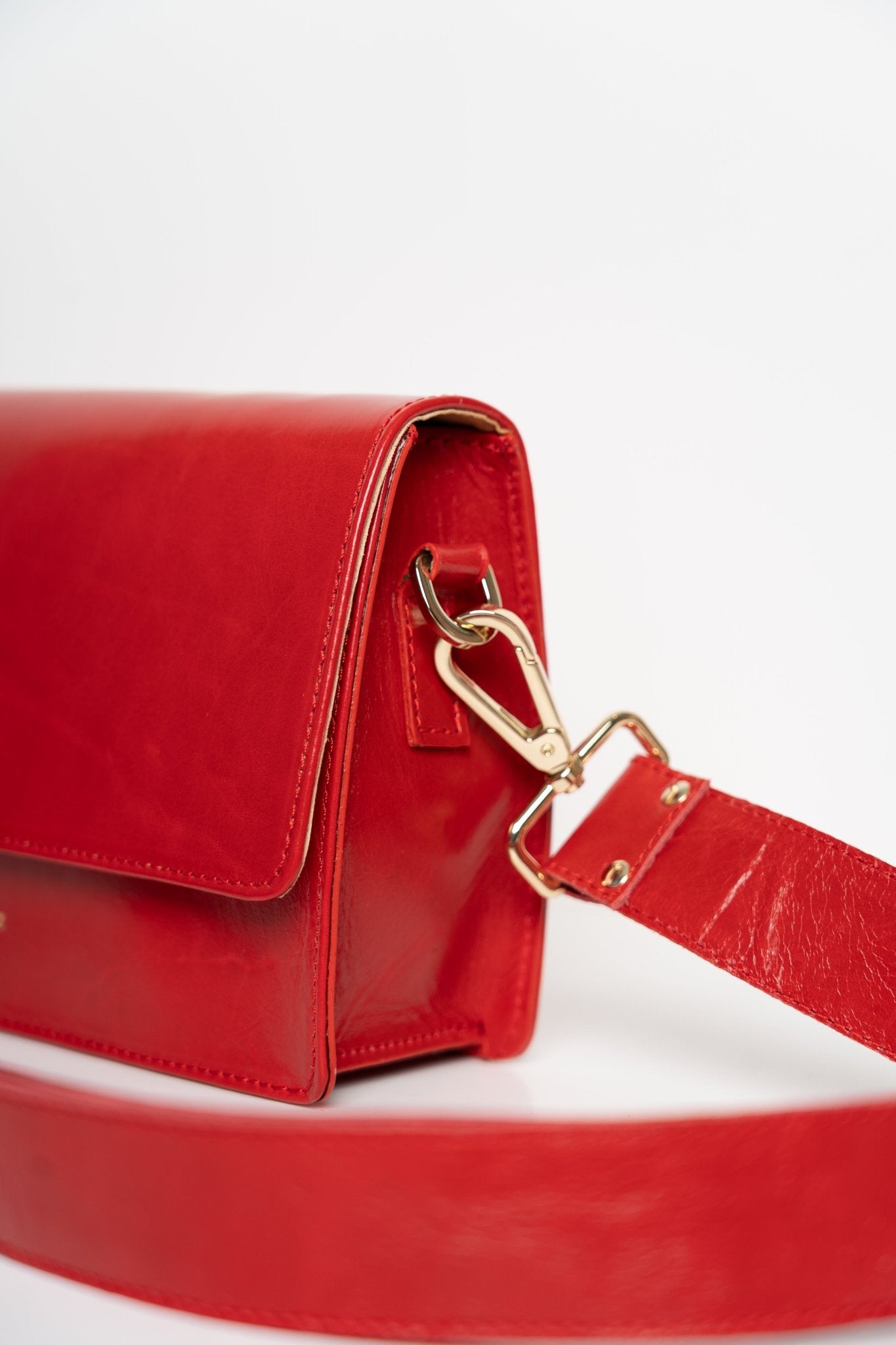 ann-kurz-perfect-square-umh-ngetasche-leder-rot-shiny image 6