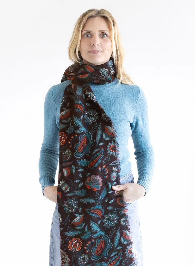 djian-marlene-schal-merinowolle-schwarz-bunt-floral image 1