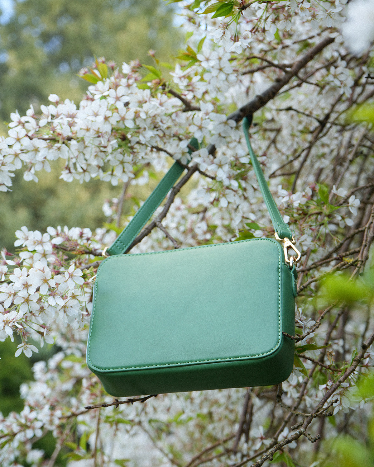 fable-england-handbags-green-garden-floral-kameratasche-gr-n image 7