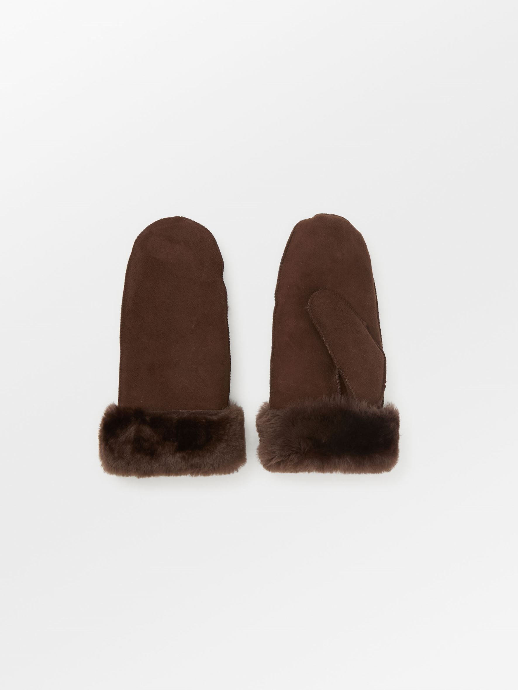 becks-ndergaard-doa-shearling-f-ustlinge-chocolate-torte-lammfell image 1