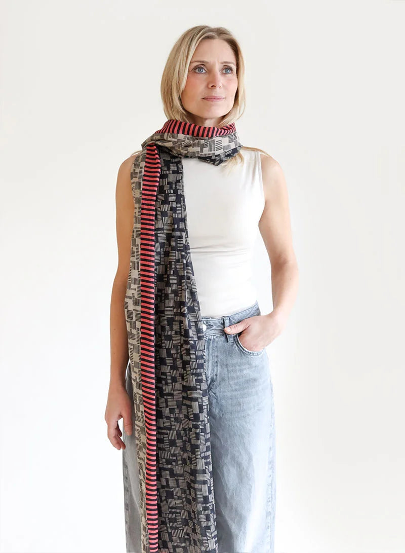 djian-greta-schal-aus-baumwolle-beige-schwarz-70x200-cm image 3
