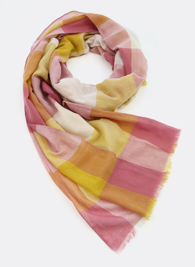 djian-karo-schal-bio-baumwolle-gelb-rosa-70x200 image 1