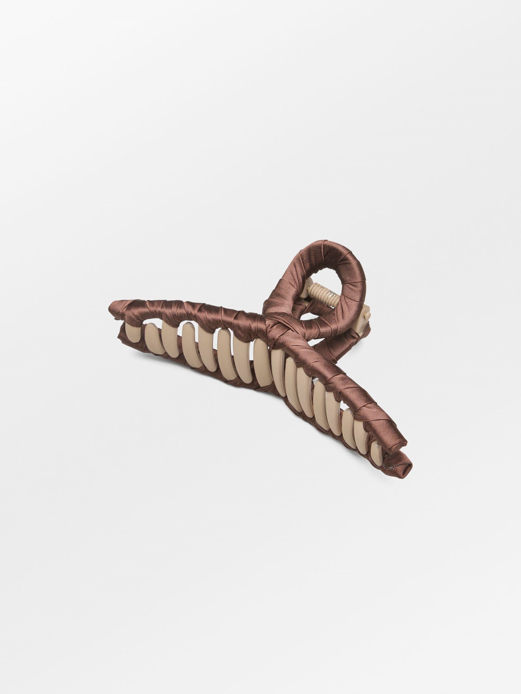 becks-ndergaard-luster-celabrina-hair-claw-chocolate-brown image 1