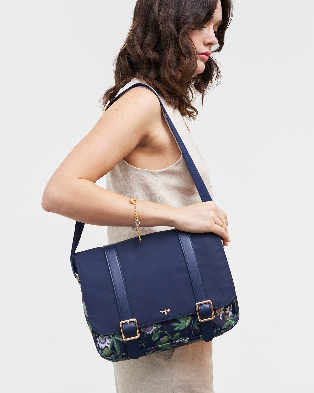 fable-england-navy-passion-flower-satchel-tasche-navy image 2
