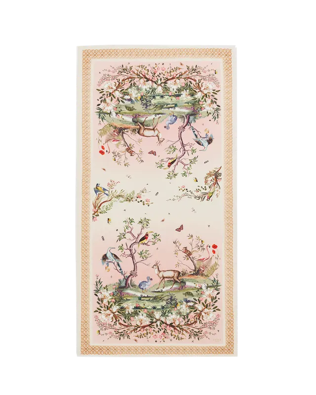 fable-england-woodland-scene-schal-pink-lang image 1