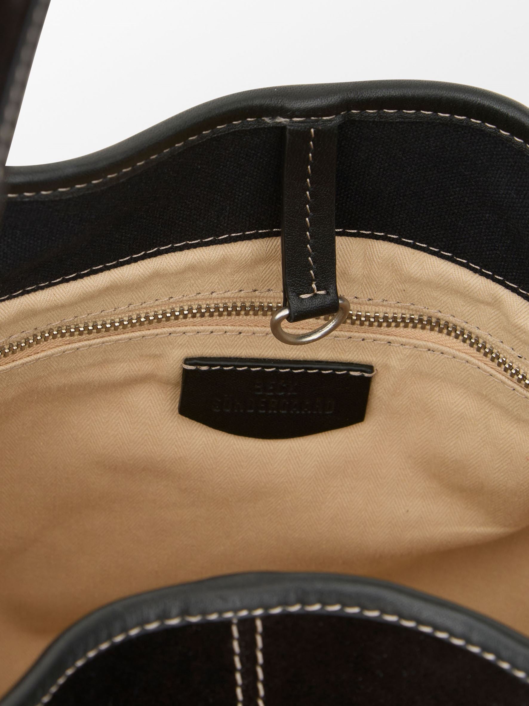 becks-ndergaard-suede-laurel-tasche-wildleder-schwarz-34x30 image 3