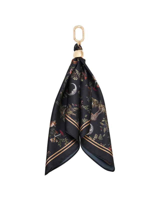 fable-england-into-the-woods-taschen-charm-schwarz-tuch image 1