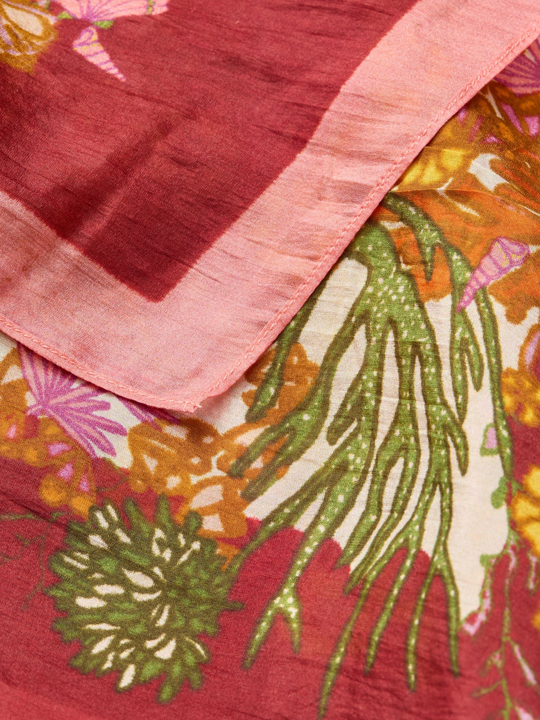 becks-ndergaard-corallo-taby-sia-scarf-seidentuch-100x100 image 5
